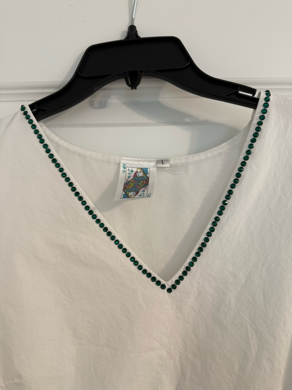 QOS: Women’s White V-Neck Peasant/peplum top with Green Sequin Clover Accents - Picture 3 of 3